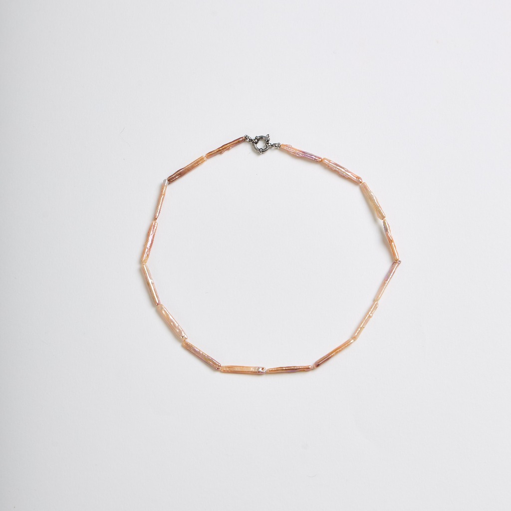 Pearlistic Sunset Sticks Biwa Pearl Necklace สร้อยคอไข่มุกน้ำจืดทรงแท่งบิวะสีพีช