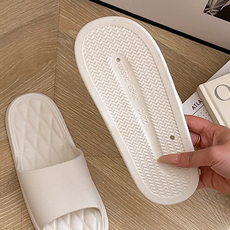 รองเท้าแตะน่ารักๆ รองเท้าแตะพื้นนิ่ม ทำจากยางอย่างดี ไม่ทำให้เจ็บเท้า ลายน้องการ์ตูนน่ารักๆ - รูปที่ 5