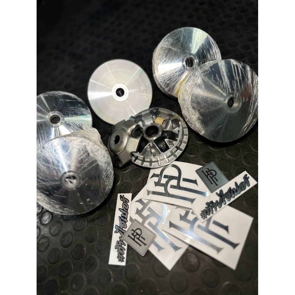 ชุดชามซิ่ง Hyper พร้อมเม็ด สำหรับ Vespa Sprint / Primavera / Lx125 / Lx150 / S125 / S150 / GTS150