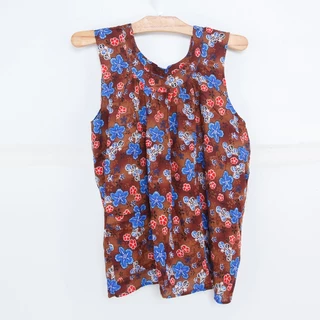 เสื้อคอกระเช้าคละลายโทนสี เสื้อคนแก่ ผ้าแมมเบิร์ต ผ้านิ่มใส่สบาย พริ้วไหวมาก