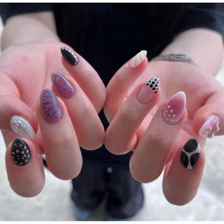 nailgel polka dot cool¨*•✞ ✧
