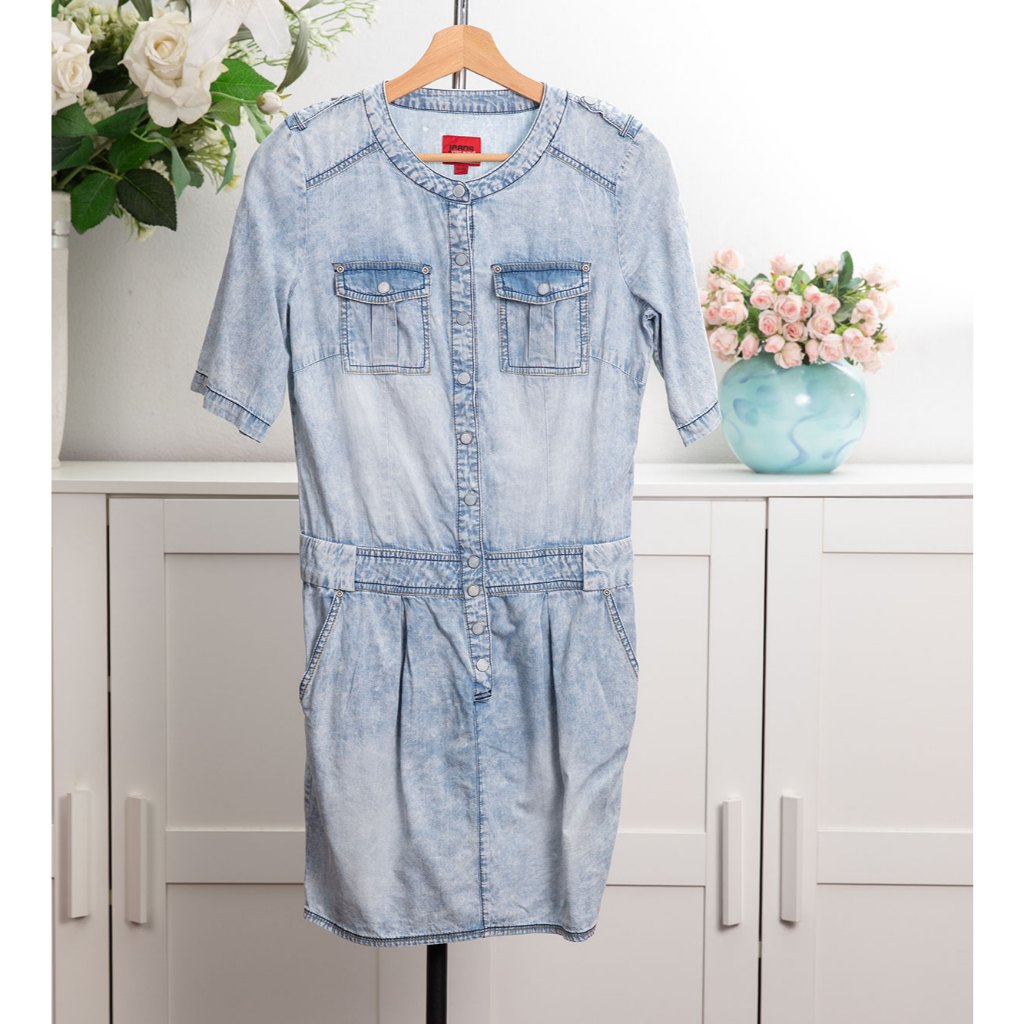 VERO MODA เดรสมือสอง คอกลมแขนสั้น ผ้ายีนส์คอตตอน ผ้าใส่สบาย มีกระเป๋าซ้ายขวา กระโปรงน่ารัก กระดุมหน้