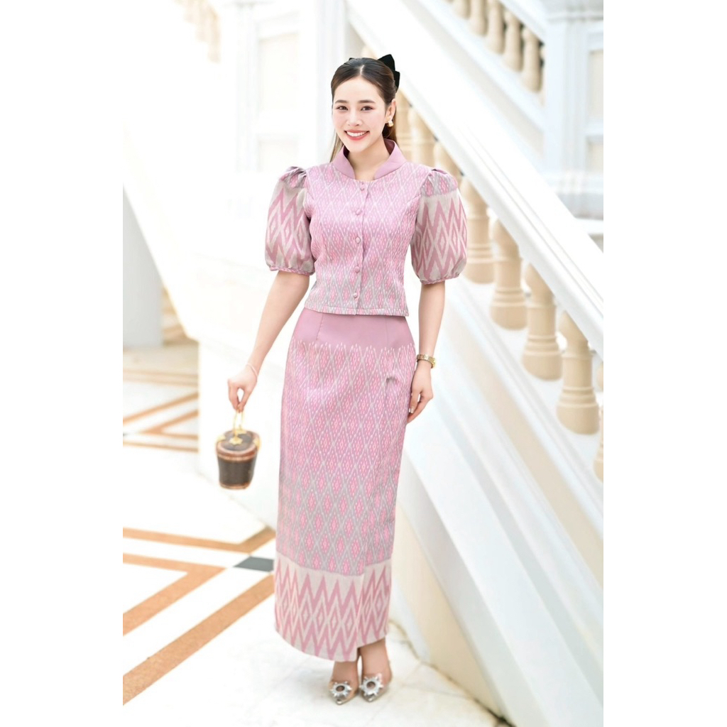 ชุดร้านญาณิศชา ผ้าไทย เซ็ตผ้าฝ้าย ทอลาย อัดกาวทั้งชุด ชุดออกงาน ไปวัด ทำบุญ ผ้าถุงทอลาย