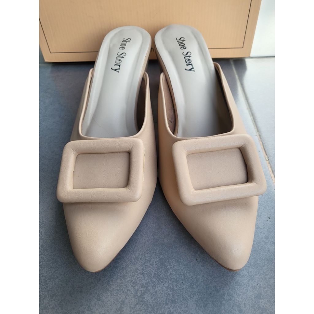 รองเท้า Shoe Story ครีม