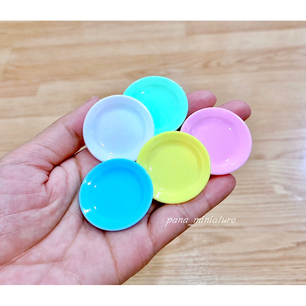 จานพลาสติกจิ๋ว ขนาด 3.5 cm. ราคา/ชิ้น