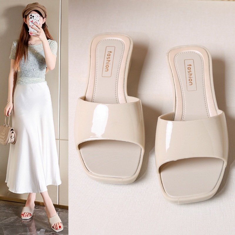 citadel.ecommerce  รองเท้าแตะสวม ยาง PVC หนังเงา ดีไซน์ เรียบหรู ใส่สบาย เท้าเรียว  มีบริการส่งด่วน S-222