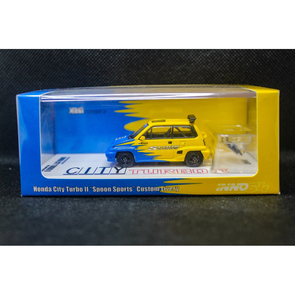 Inno64 Honda City Turbo II "Spoon Sports" Custom Livery with Motocompo inno64