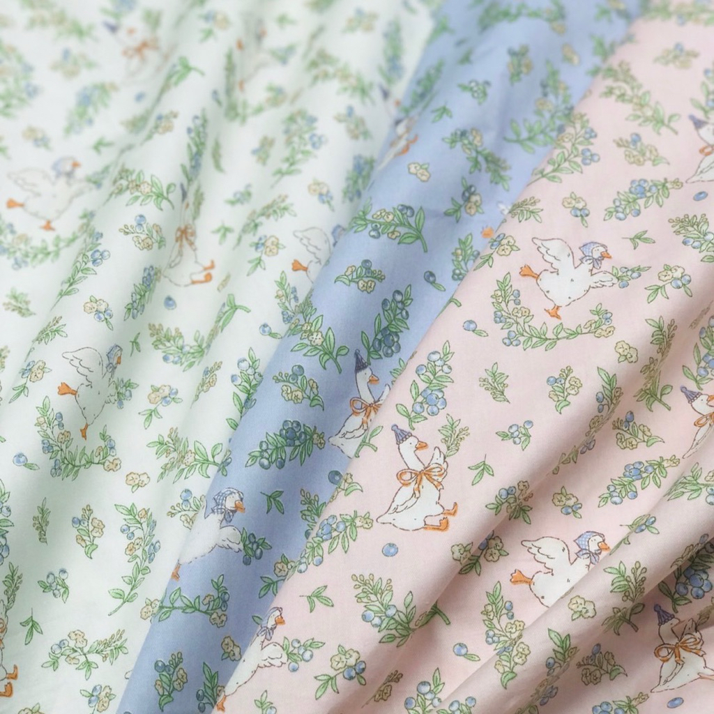 ⭐️อ่านรายละเอียดก่อนสั่งนะคะ⭐️ผ้าcotton100%หน้ากว้าง64“(160cm.)วัดตัดครั้งละ1/2เมตร ตัดต่อเนื่องได้ พร้อมส่งจ้า
