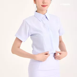 [มีตำหนิ / หากรับไม่ได้กรุณาอย่ากดสั่ง] เสื้อตัวใน ใส่กับชุดปกติขาวและเสื้อสูท