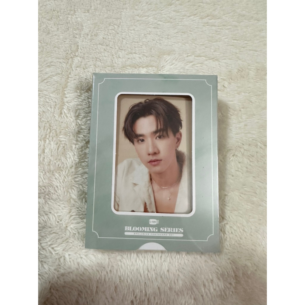 PERTH | BLOOMING SERIES EXCLUSIVE PHOTOCARD SET