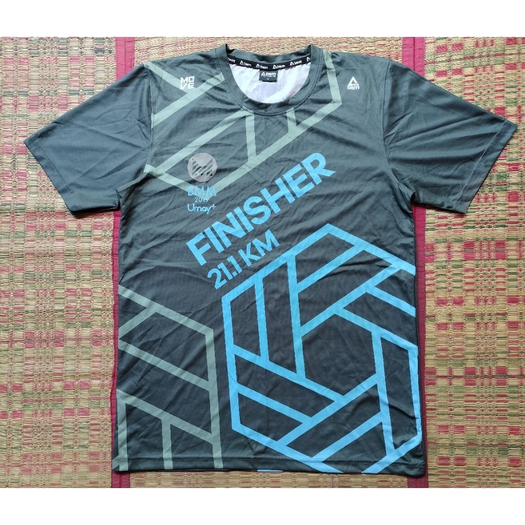 เสื้อวิ่งงาน  Bangkok Midnight Marathon