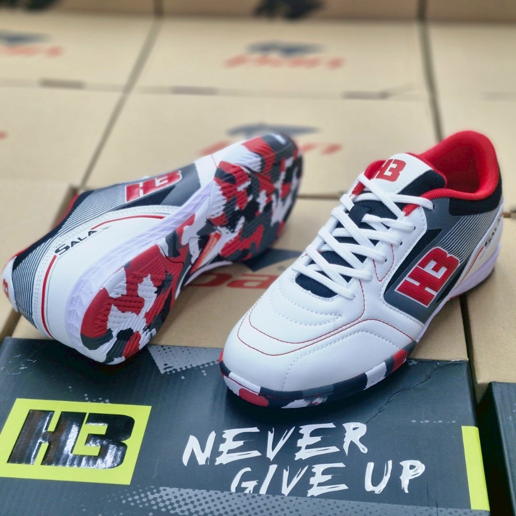 รองเท้าฟุตซอล รุ่น Sala (H3 Futsal Shoes SALA) วัสดุไฟลอน ที่ไม่แข็ง แต่แข็งแรง ไซส์ 39-45 พร้อมส่ง