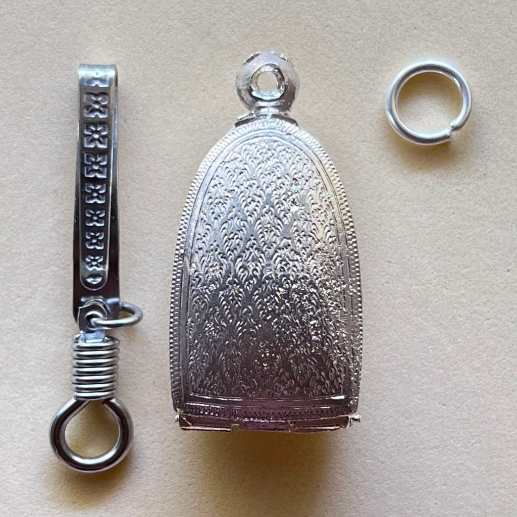 (แถมแหนบ)กรอบเงิน ตลับเงิน ตลับพระ ใส่หลวงพ่อทวดพิมพ์ระรอดปิดหลัง