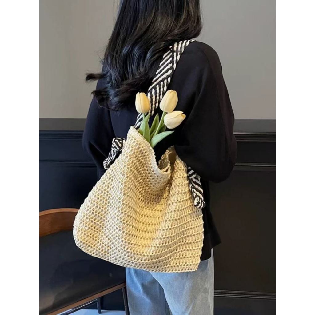 B384)ความจุขนาดใหญ่ฟางถักกระเป๋าผู้หญิง 2025 ฤดูร้อนใหม่วันหยุดลมร้อยเดินทางทอ Tote ไหล่เดียวกระเป๋าถือ (machine-made