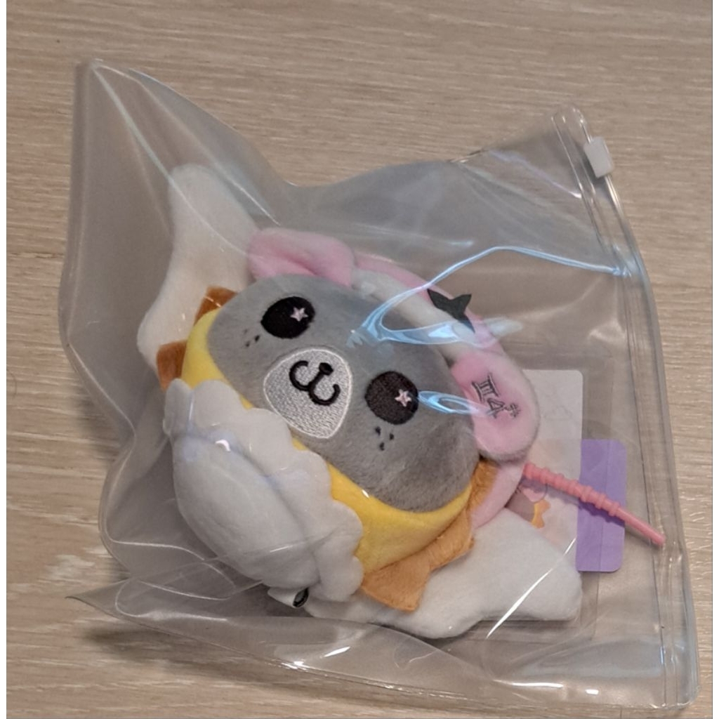 look khunnoo doll keychain