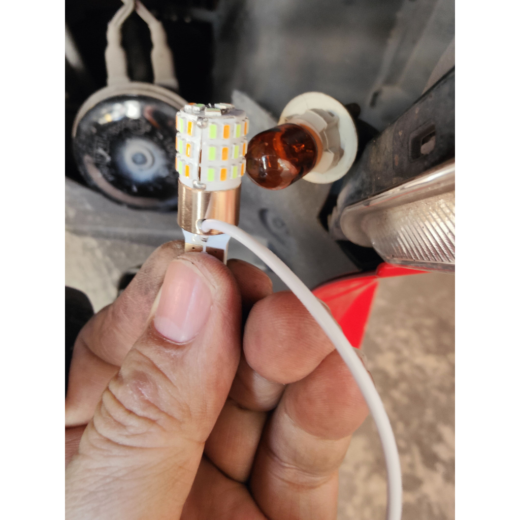 Aerox (ทุกรุ่นทุกปี) ชุดปลั๊กต่อไฟหรี่ในไฟเลี้ยวหน้าตรงรุ่น - รูปที่ 4