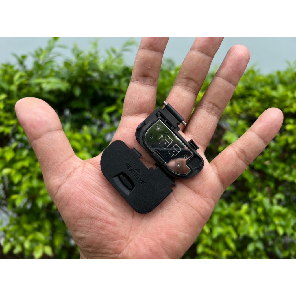 ฝาแบตกล้อง Canon 70D / 80D มือ 1 ตรงรุ่น พร้อมส่ง อะไหล่กล้อง