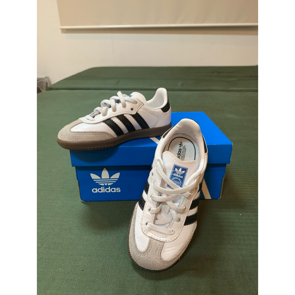 รองเท้าเด็กมือ 2 adidas samba เด็ก ขนาด UK 7k (14 cm)