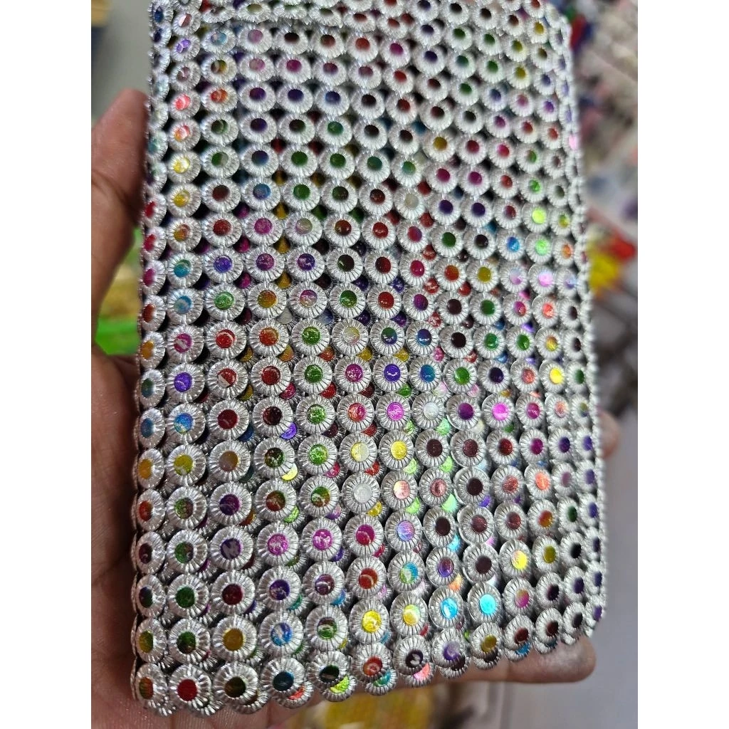 สังวาลย์พลอยรุ้งกลมจิ่วสีทองขนาด 5มิล ยาว  90cm (1หลา)  2700 เม็ด ตกแต่งเหรียญโปรยทาน  ง thumbnail 4