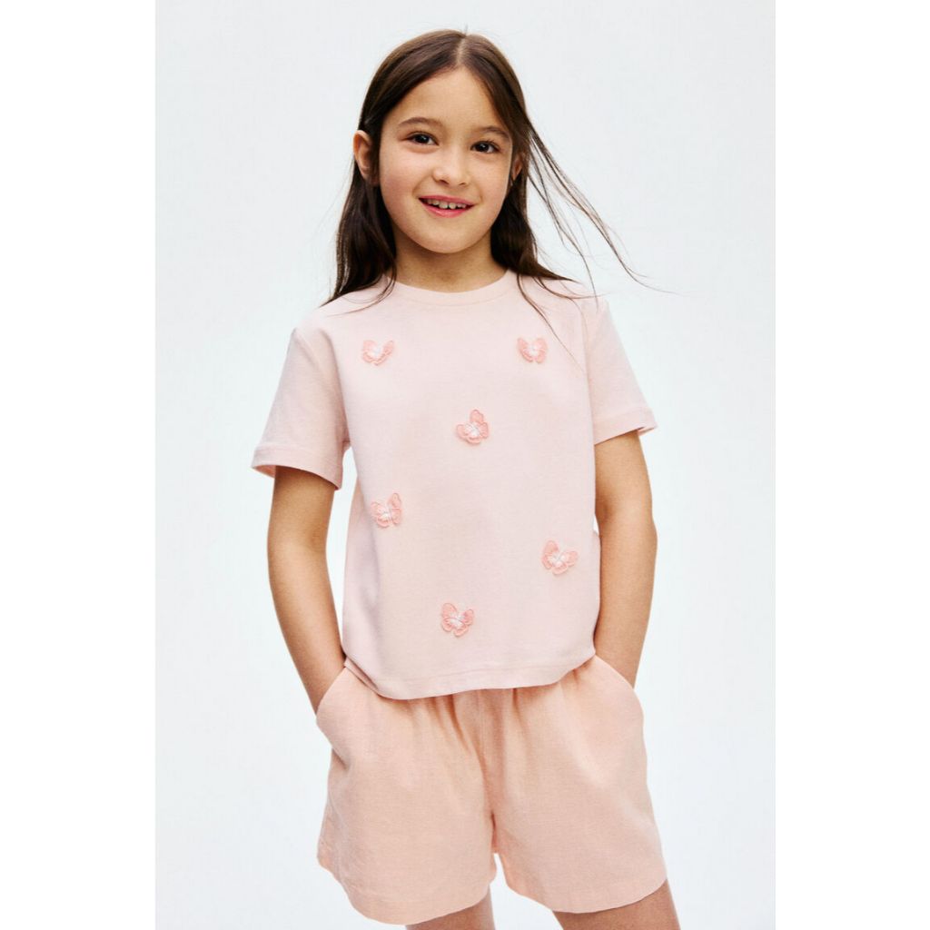 H&M(เอชแอนด์เอ็ม) เสื้อยืดดีเทลลายโมทีฟ เด็กผู้หญิง 1302424_2