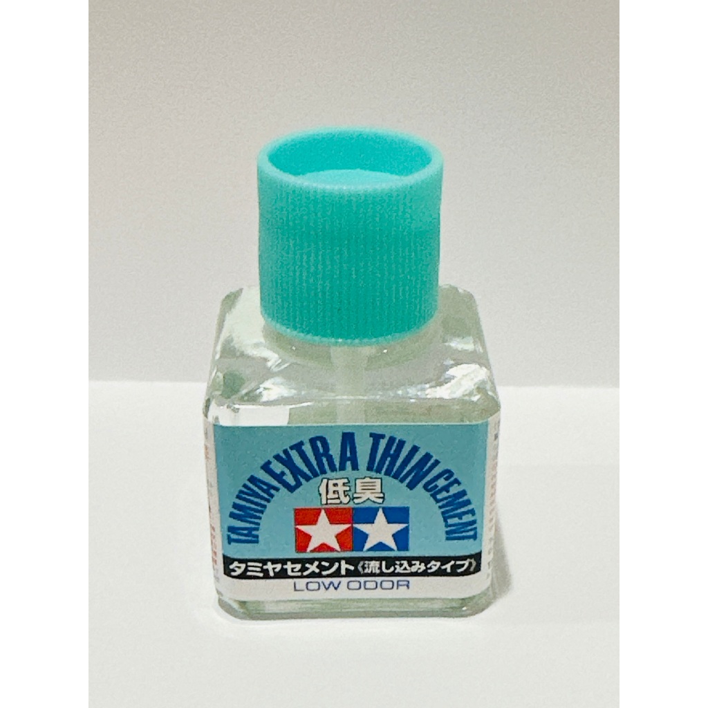 Tamiya 87236 Extra Cement Low Odor กาวกาวสำหรับการทำโมเดลพลาสติกตัวใหม่ล่าสุด กลิ่นน้อยจนเรียกว่าแทบจะไม่มีกลิ่นครับ