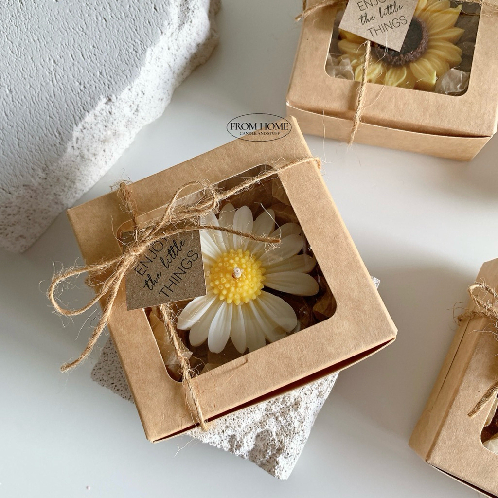 *รวม*tiny gift box - เทียนหอมทานตะวัน /เดซี่ กล่องของขวัญรับปริญญา ของขวัญปัจฉิม