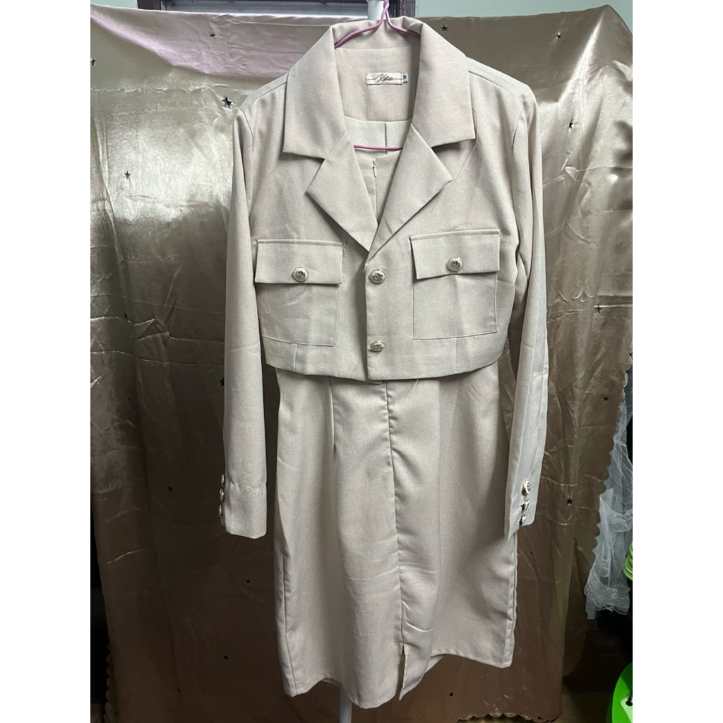 ชุดเซ็ต เสื้อคลุมครอปเดรสแขนกุด Kalisa brand