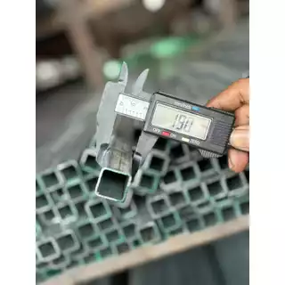 เหล็กกล่องกัลวาไนซ์ ขนาด 3/4"x3/4" นิ้ว มาตรฐาน มอก. หนา 1.0 มม. และ 1.1 ความยาว 100-200 ซม