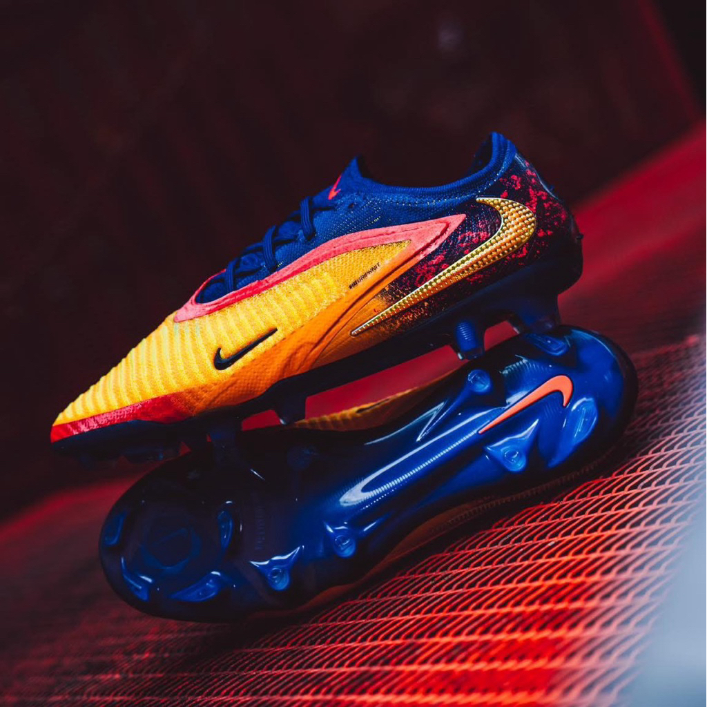 NIKE PHANTOM 6 ELITE FG EH ( HQ2332-800 ) ** รบกวนสอบถามไซส์ก่อนสั่งซื้อ **