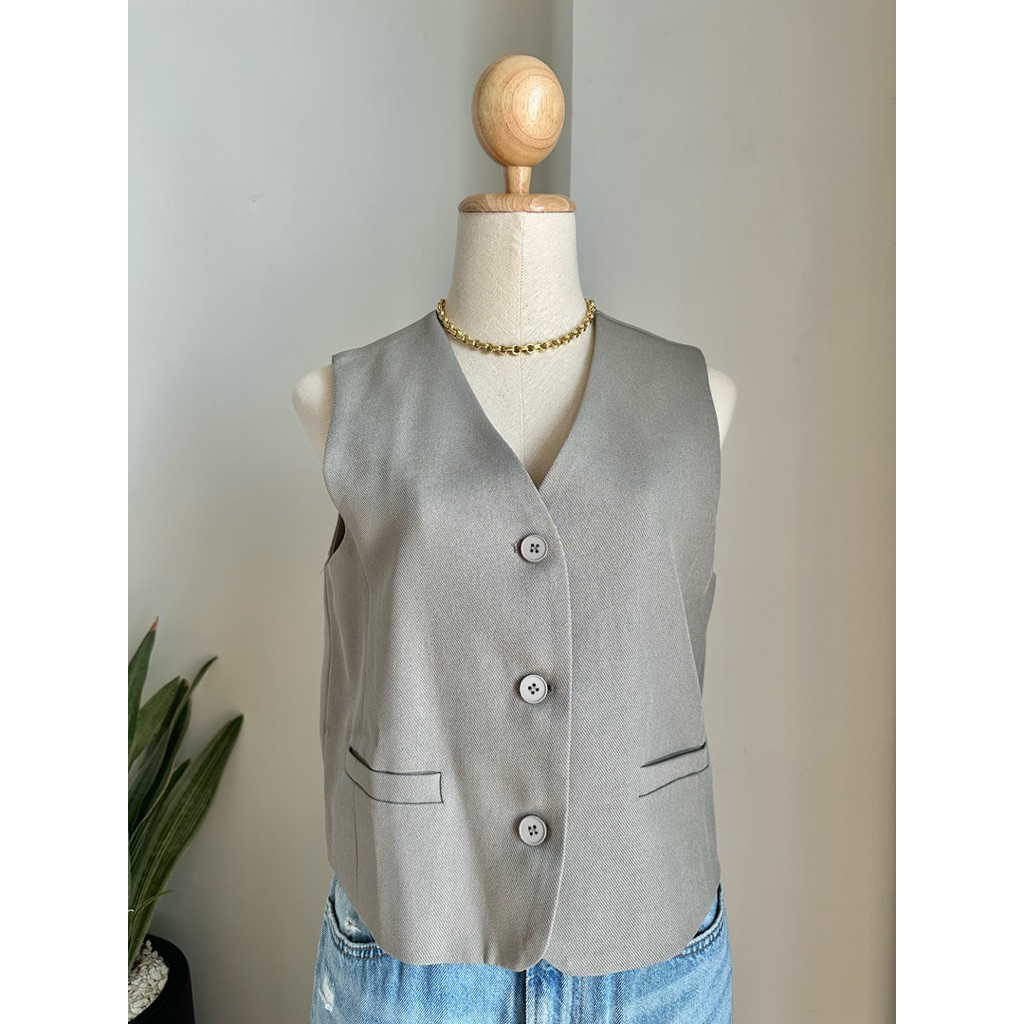 STUDIO X2 - เสื้อกั๊กสั้น VEST ผ้าดี - แท้ 💯( มือ 2)