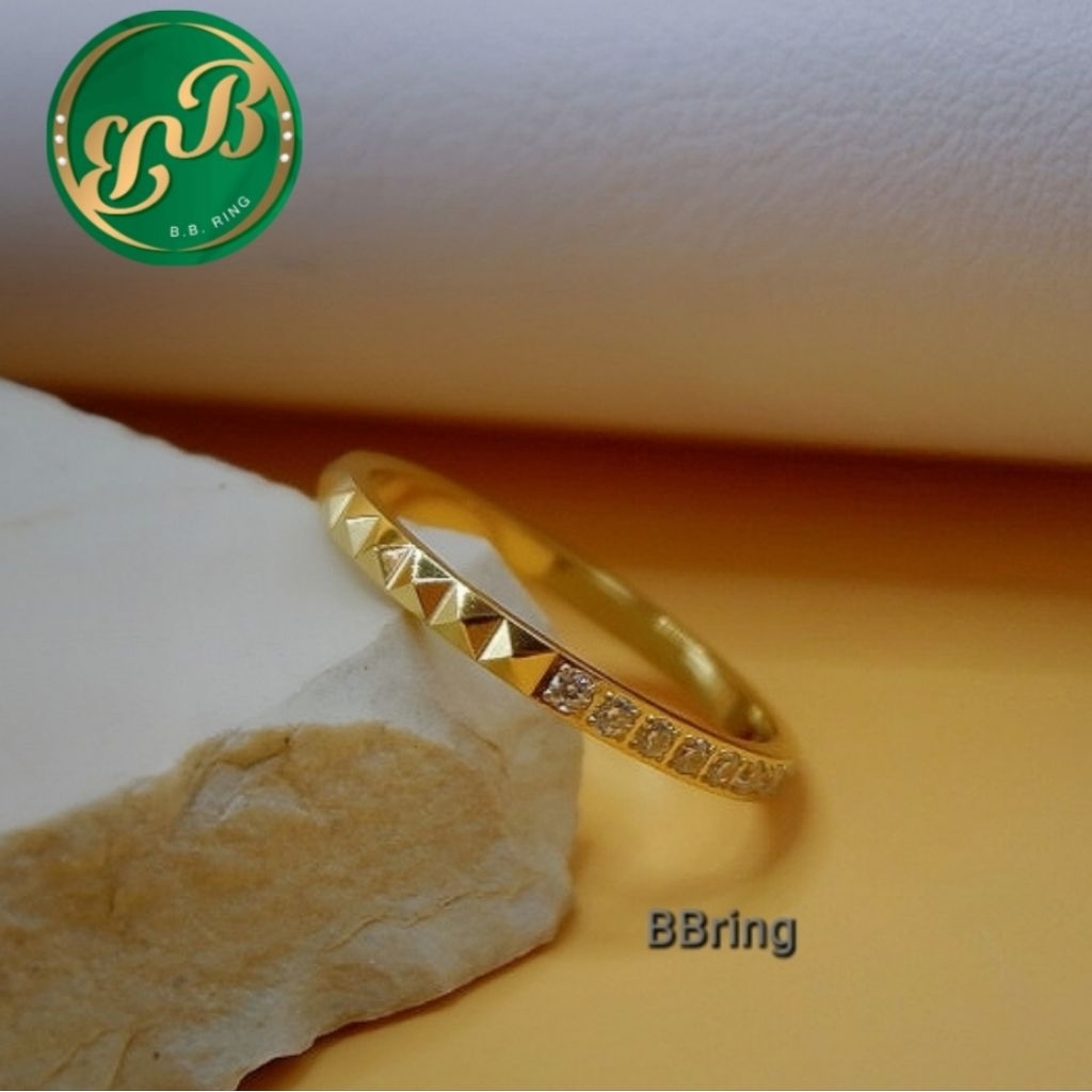 BBแหวนสแตนเลส18kไทเทเนียนลายเพชsแถวครึ่งหน้า2mm