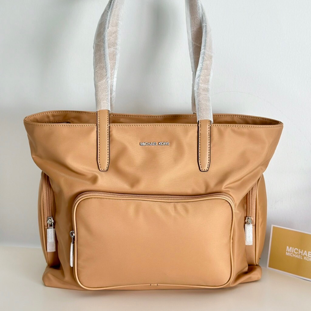 (สด-ผ่อน)กระเป๋าสะพายข้างMICH✩EL K✩RSของเเท้100% Khai Large Nylon Tote Bag