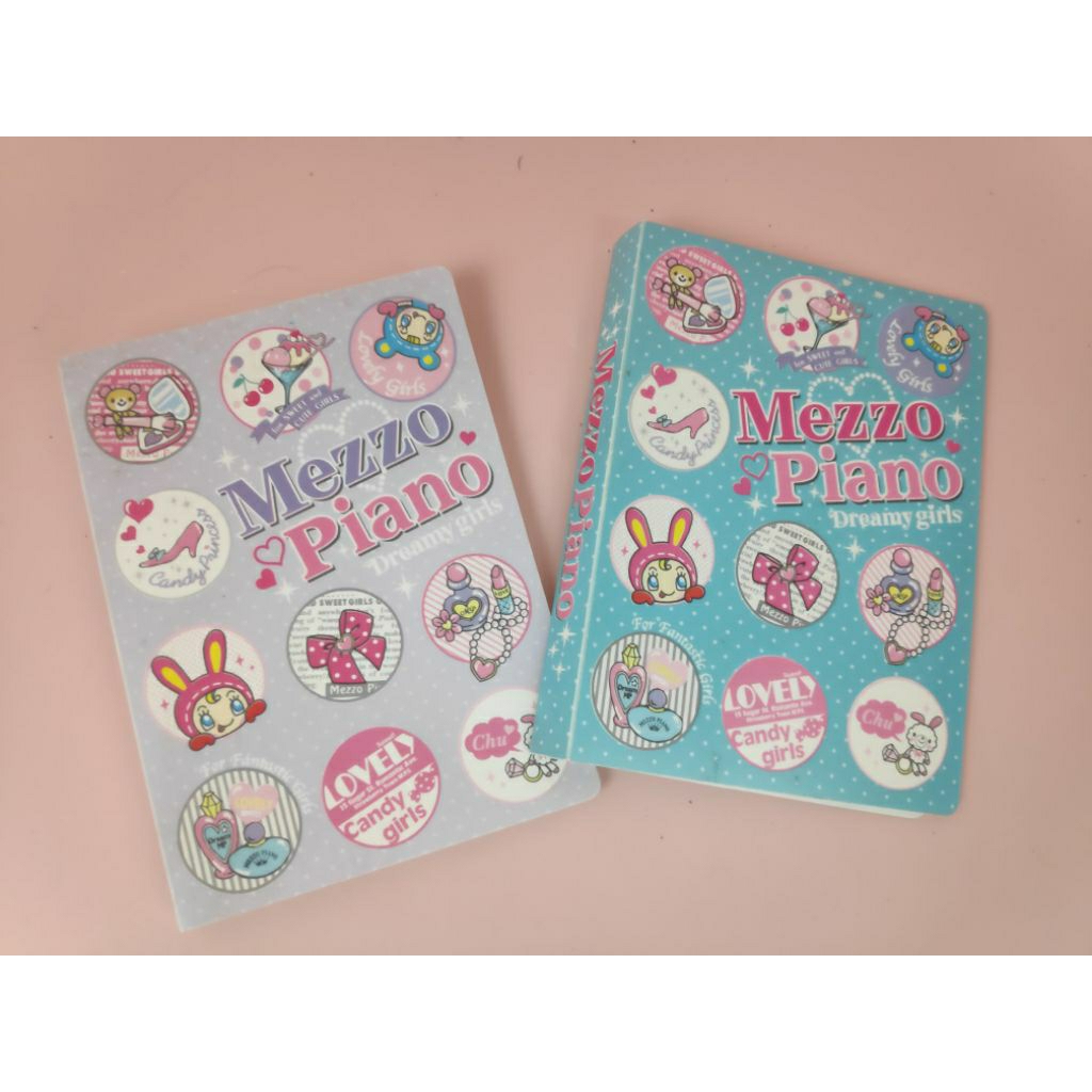 อัลบั้มรูป Mezzo Paino 2 เล่ม ใส่รูป 3 × 5 นิ้ว 😂 ไม่รู้ว่าหายากไหม แค่..ไม่ค่อยเห็น 😂