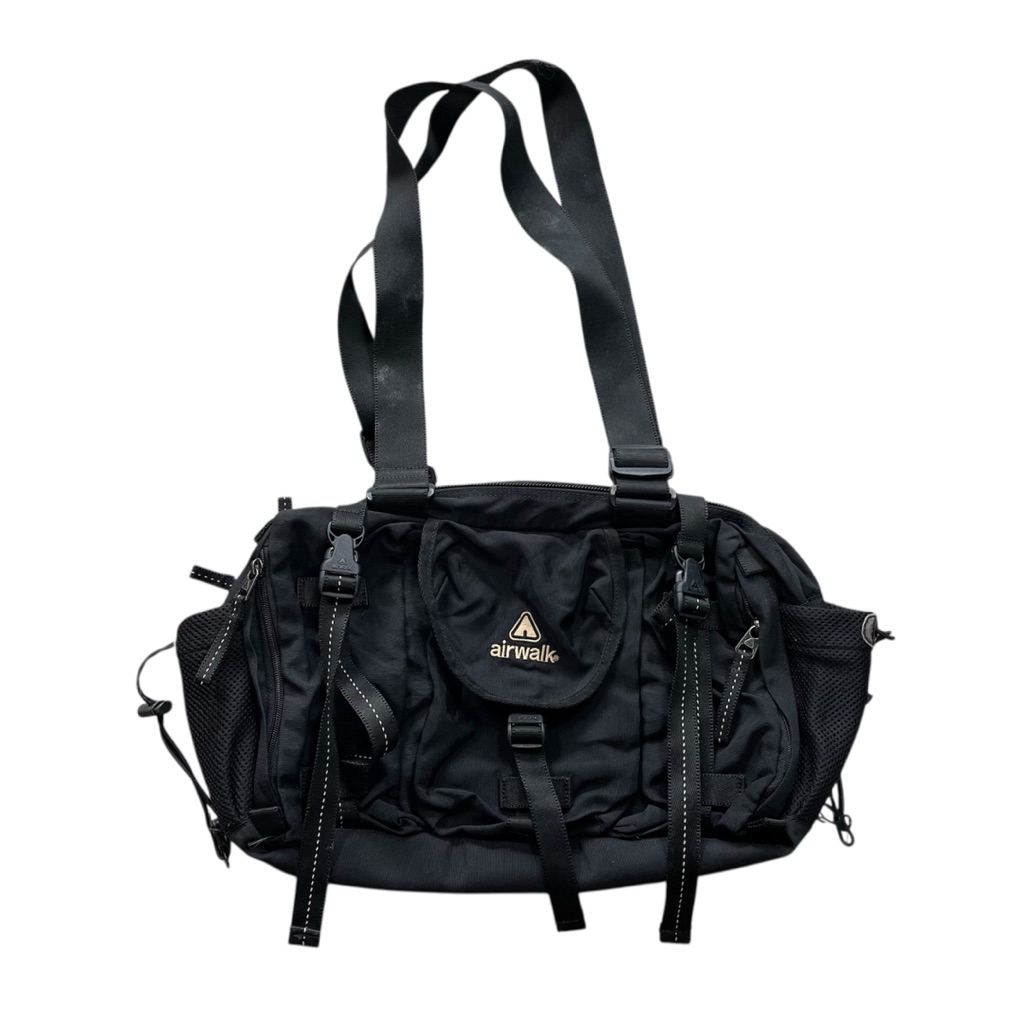 กระเป๋ามือสอง แบรนด์ Ari walk ของแท้ สภาพดีมาก