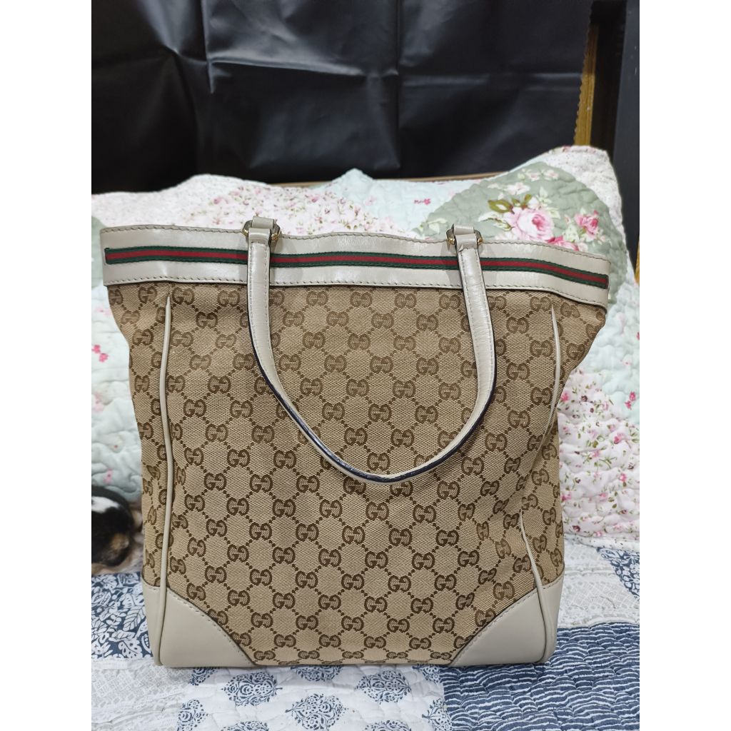 พร้อมส่ง**กระเป๋าถือ Gucci แท้มือสอง