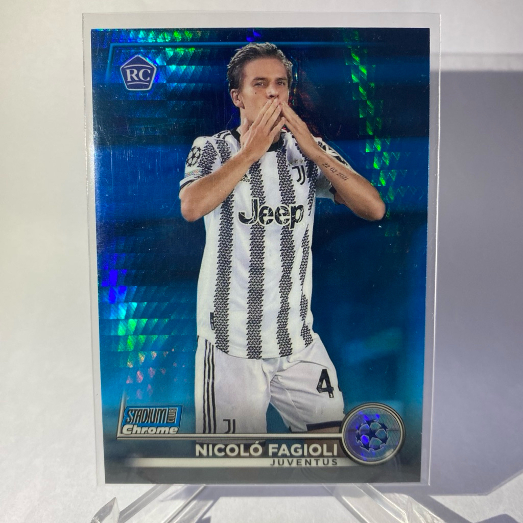 การ์ดนักฟุตบอลสำหรับสะสม NICOLO FAGIOLI, RC, JUVENTUS, TOPPS STADIUM CHROME 2023