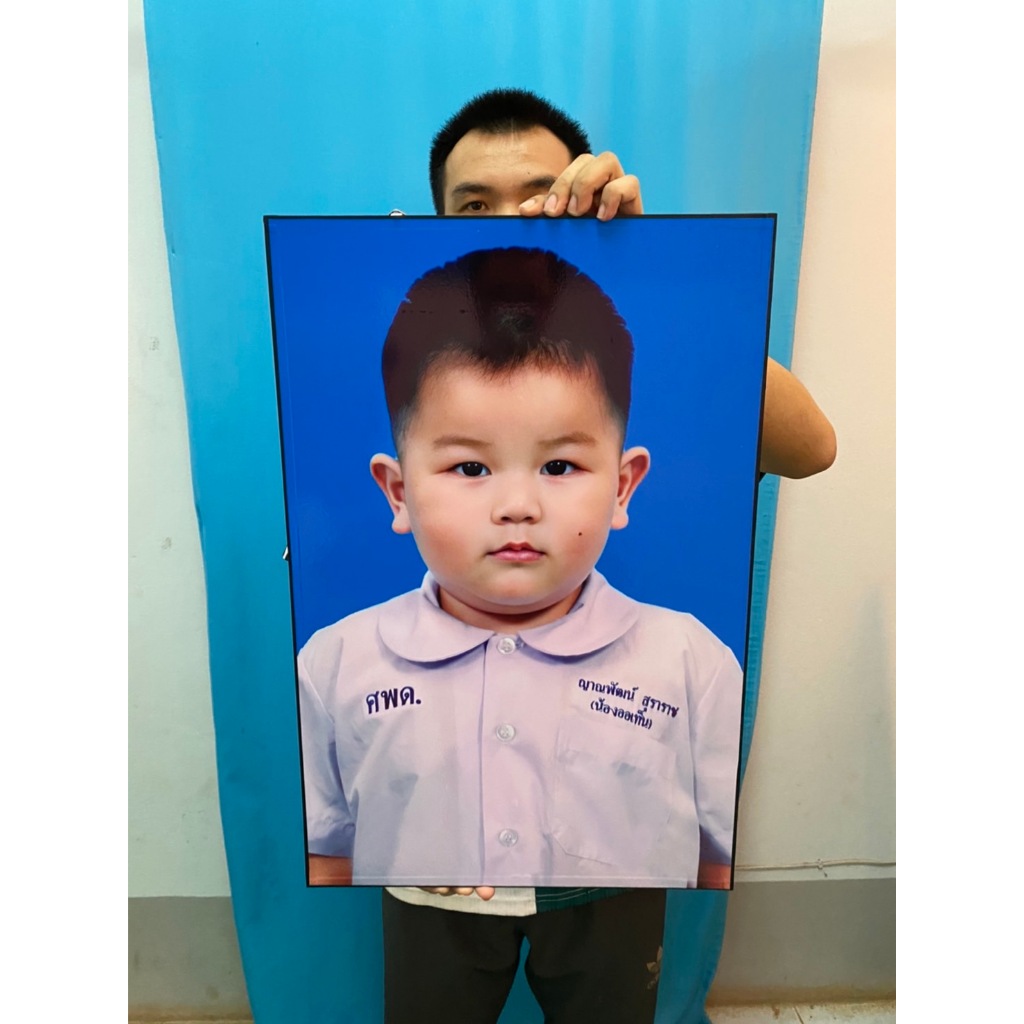 กรอบลอยโฟโต้บอร์ดไดคัท หน้าเงา เละ แบบด้าน  60x40 cm (1 กรอบ) เก็บขอบงาน