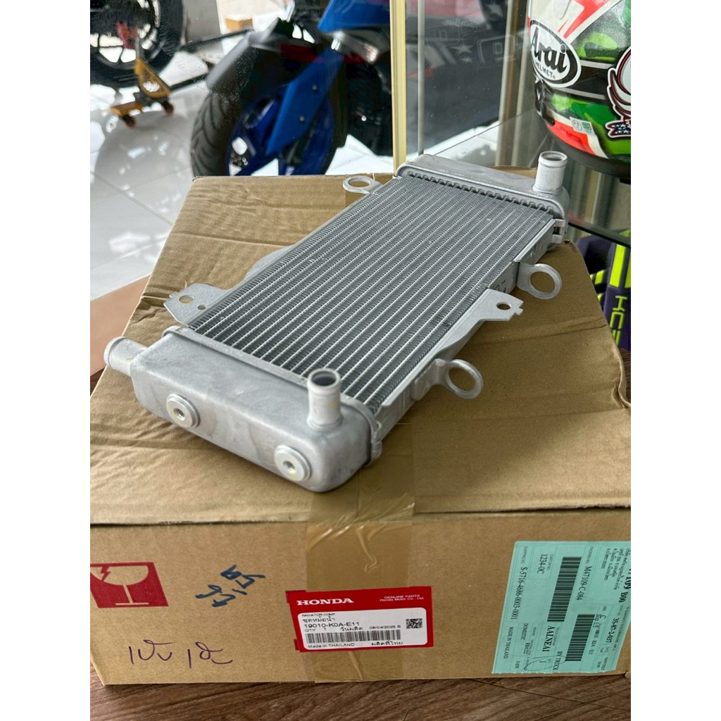 หม้อน้ำแท้ศูนย์Honda cb300r 2018-2023 #cb300r #หม้อน้ำแท้ [K0A-E11]