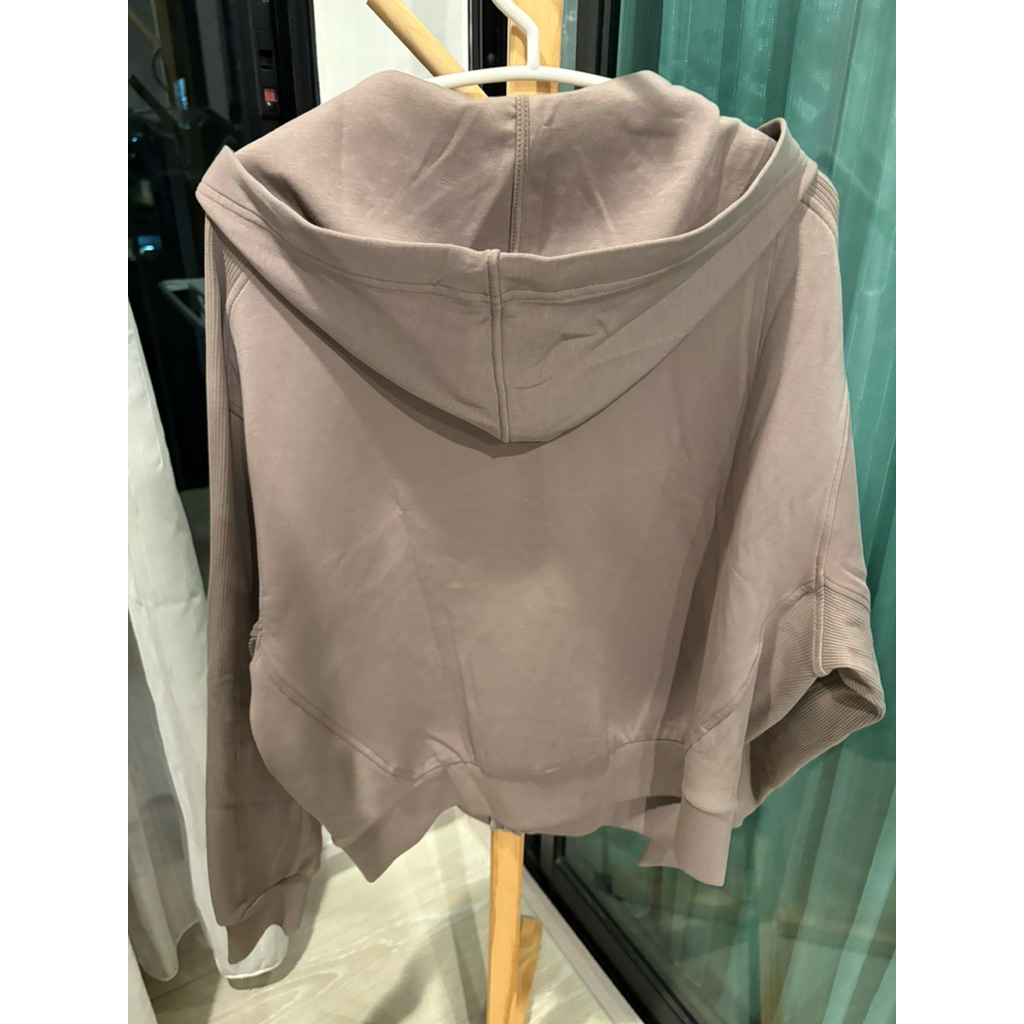 ส่งต่อ พร้อมส่ง เสื้อฮุดแขนยาว OYSHO มีดีไซน์ด้านข้าง สำหรับคลุมกันแดด ออกกำลังกาย size xs