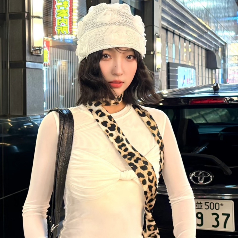 Leopard Print Choker Scarf โช๊กเกอร์ผ้าลายเสือ ขนาด 195*4 ซม. 🇹🇭พร้อมส่งจากกทม.