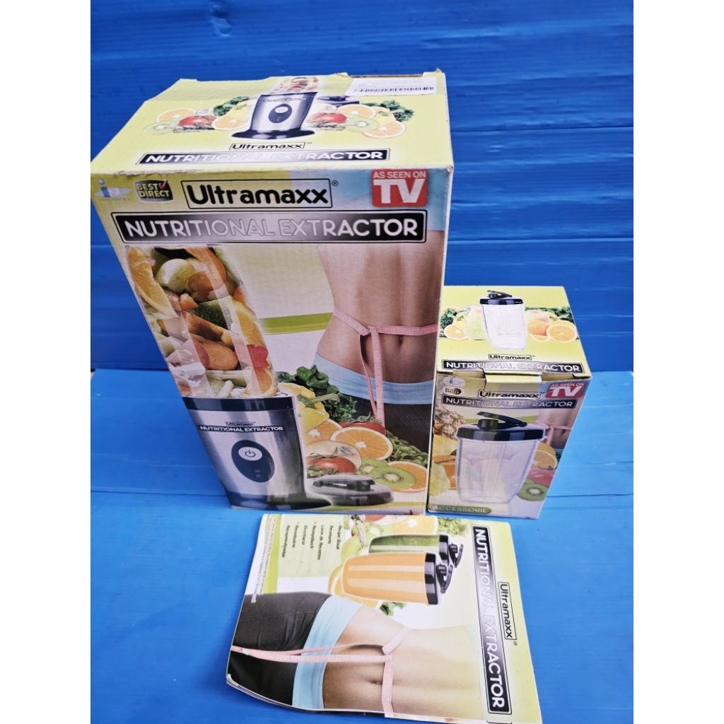 กล่องใส่เครื่องปั่นพลังสูง ULTRAMAXX Extractorและคู่มือการใช้งาน สภาพดี ส่งต่อ