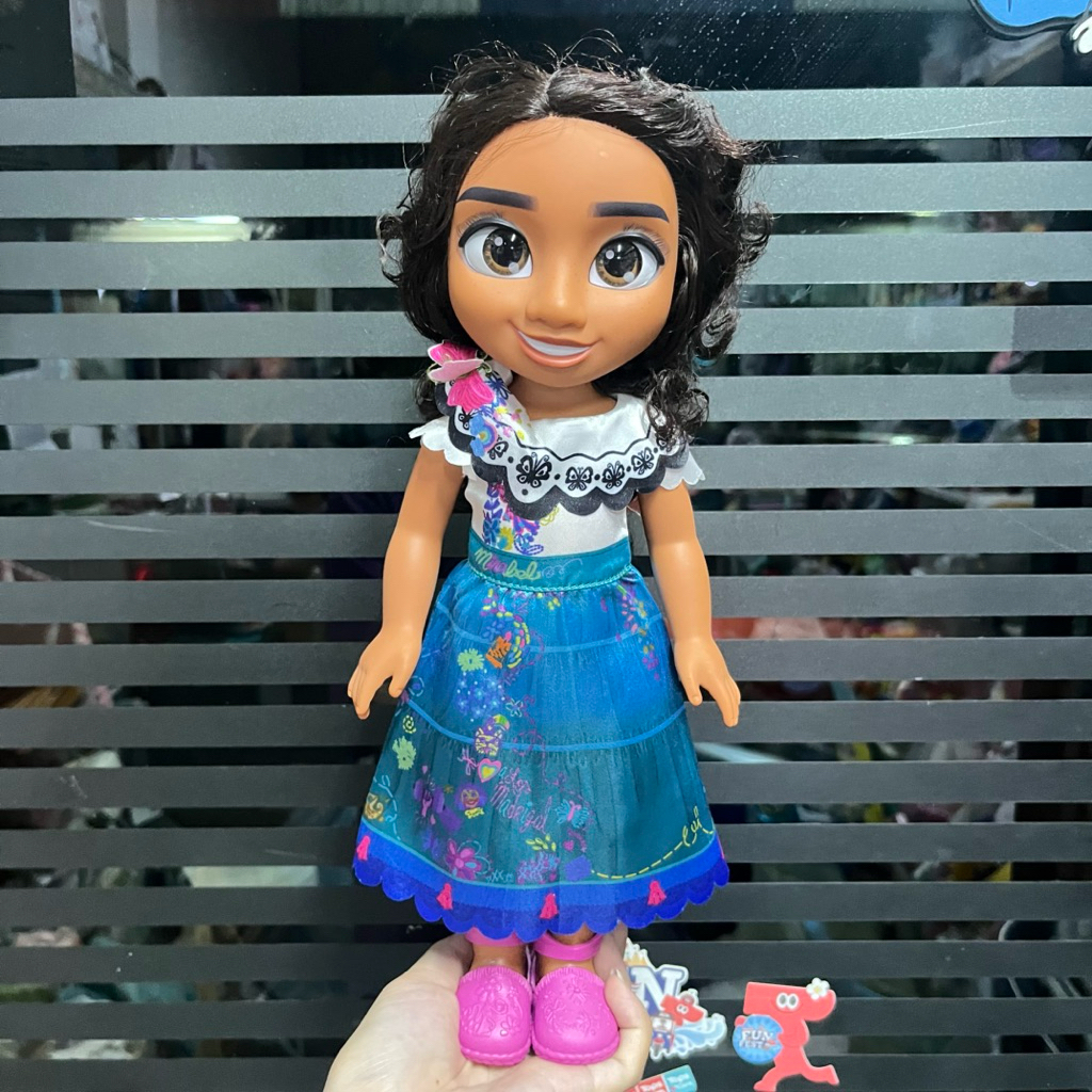 Disney Encanto Mirabel Madrigal Jakks Pacific Baby Doll 13" ตุ๊กตาดิสนีย์ **มือสอง**