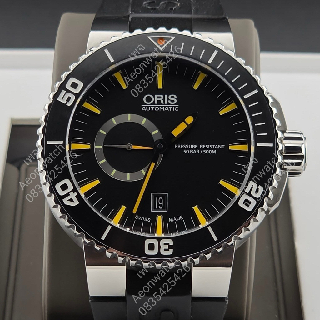 Oris Aquis small seconds date 7673