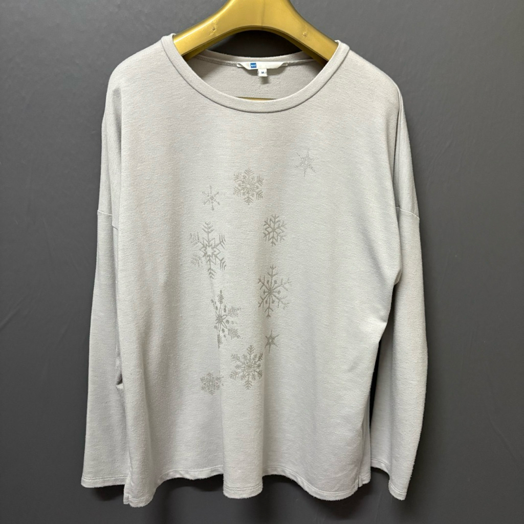 เสื้อแขนยาว AIIZ / 2hand