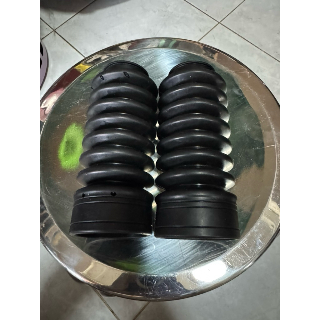 *ฟรีค่าส่ง* ยางหุ้มโช๊ค เกรดหนาอย่างดี แต่งช๊อปเปอร์ ใส่ harley sportster 1200 และ iron 883