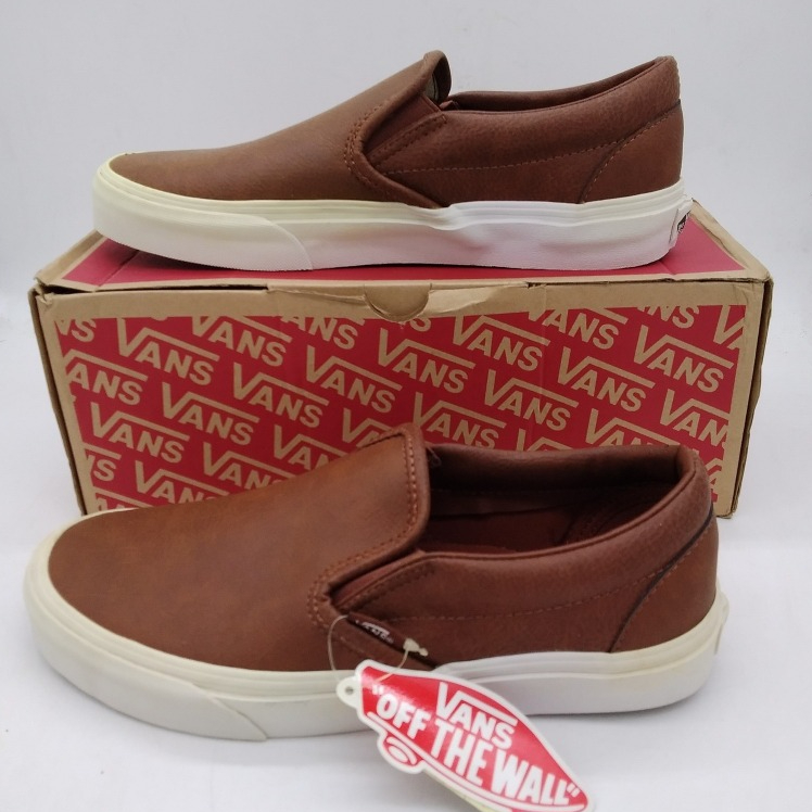 VANS326: VN-00MEL3D หนังน้ำตาล ราคาป้าย 2,200 ลด 40% เหลือคู่ละ  1,320 บาท