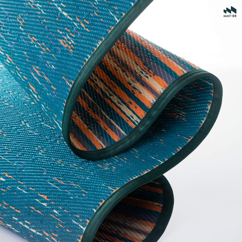 Mat-er เสื่อแทนพรม ลาย Eco-Flipped (Colorful) เสื่อรักษ์โลก เติมสีสันให้บ้านสดใส ใช้งานได้สองด้าน