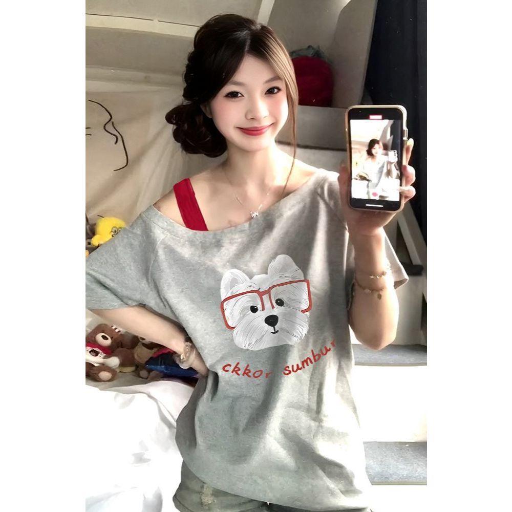 เสื้อยืดแขนสั้น ดีไซน์เก๋ไม่ซ้ำ พร้อมสายสะพายไหล่ ผ้านิ่มใส่สบาย สายเกาหลี เสื้อปาดไหล่ เสื้อยืดสวยๆผู้หญิงที่กําลังฮิต