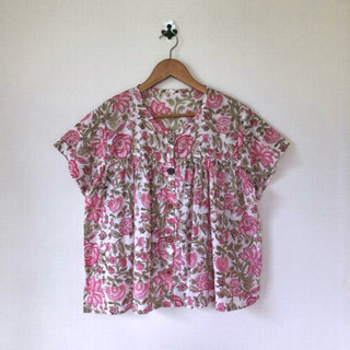 เสื้อผ้าฝ้ายอินเดีย คอกลม แขนสั้น ติดกระดุมหน้า เย็บกระตุกอก…