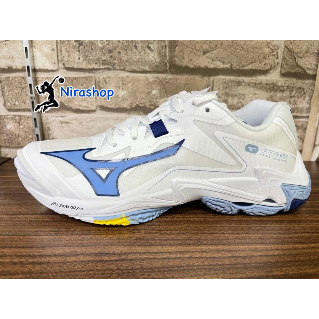 Mizuno Wave Lightning Z8